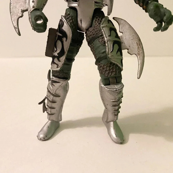 1996 Mcfarlane Toys Total Chaos Dragon Blade  6 Inch Tall Action Figure - Picture 3 of 12